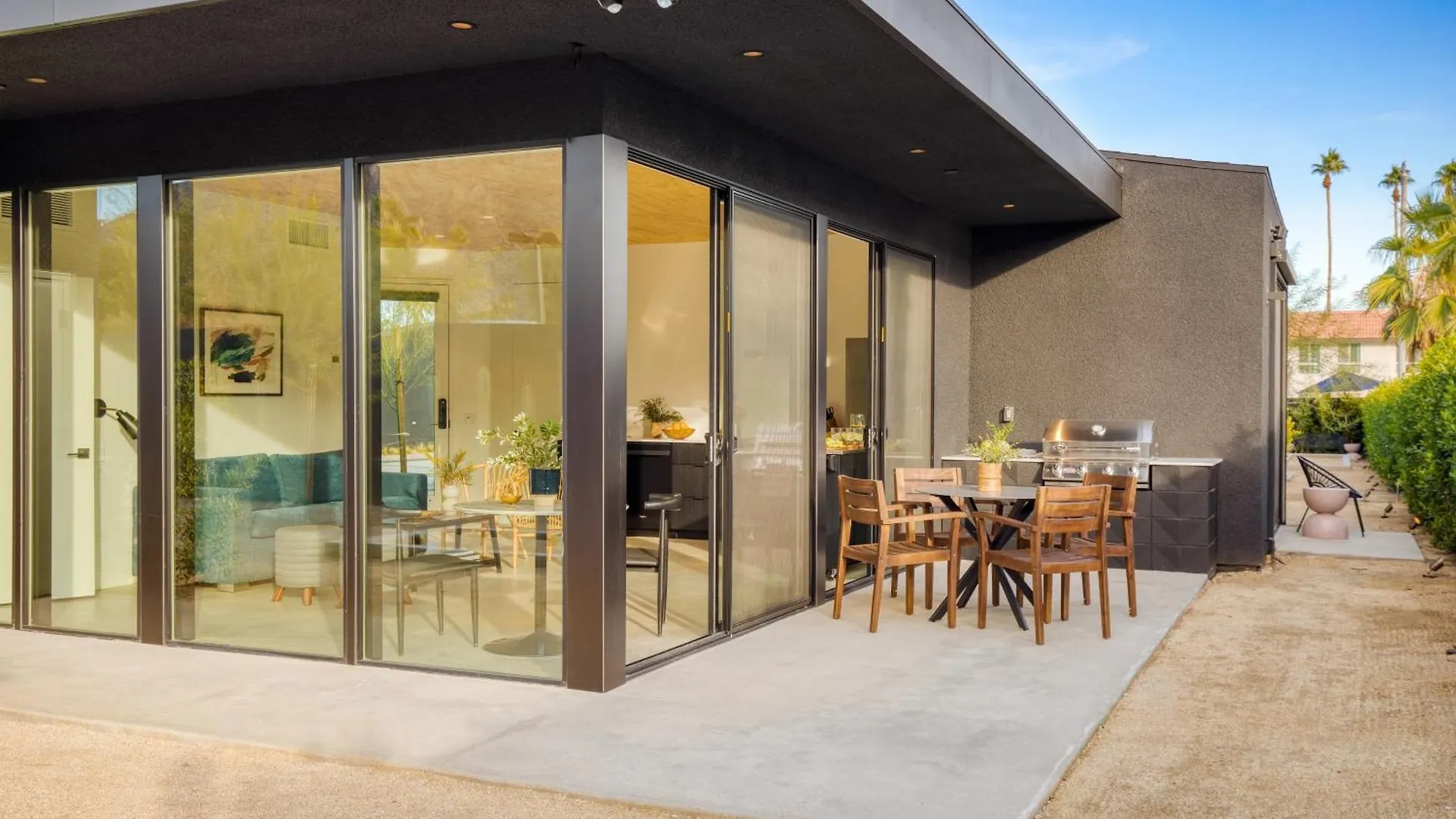 Blackhaus Full Buyout By Avantstay 16-Room Hotel Palm Springs United States